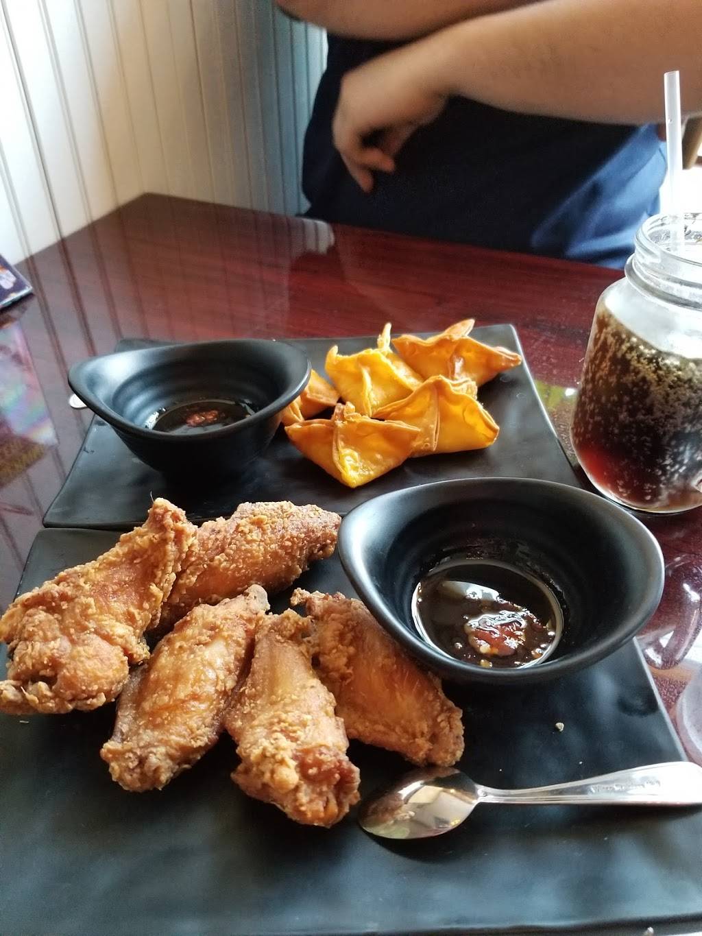 Pho & Spice | restaurant | 7 S Main St, Cheshire, CT 06410, USA | 2034398918 OR +1 203-439-8918