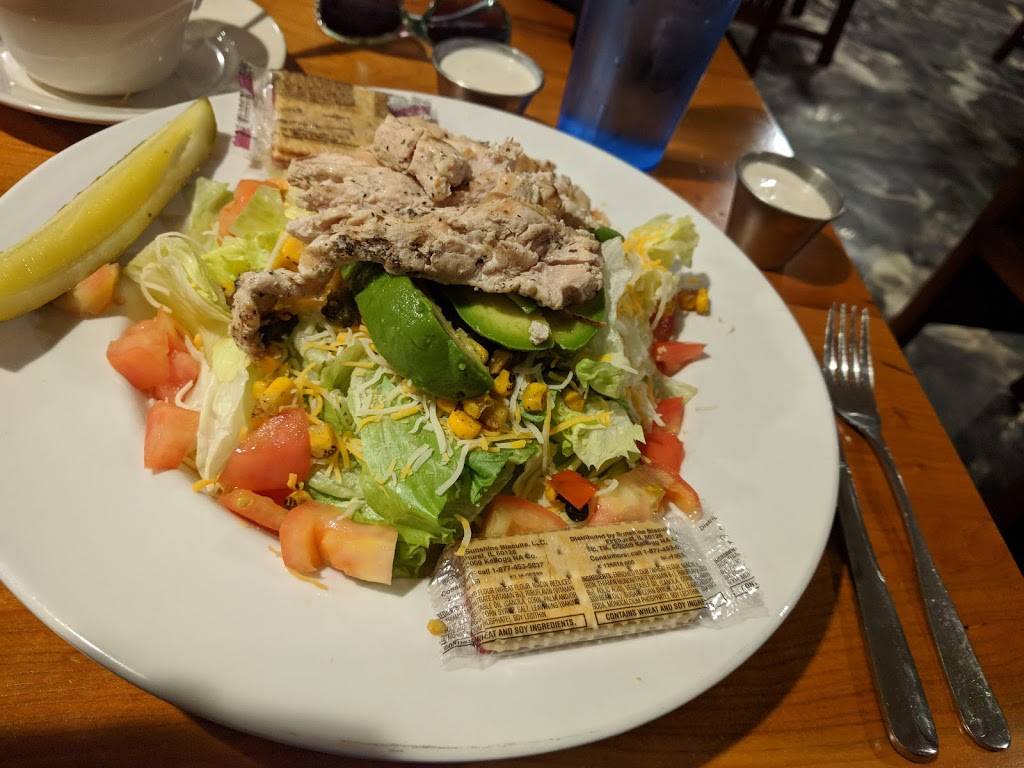 Bluff City Grill | restaurant | 424 E Broadway, Alton, IL 62002, USA | 6184338288 OR +1 618-433-8288