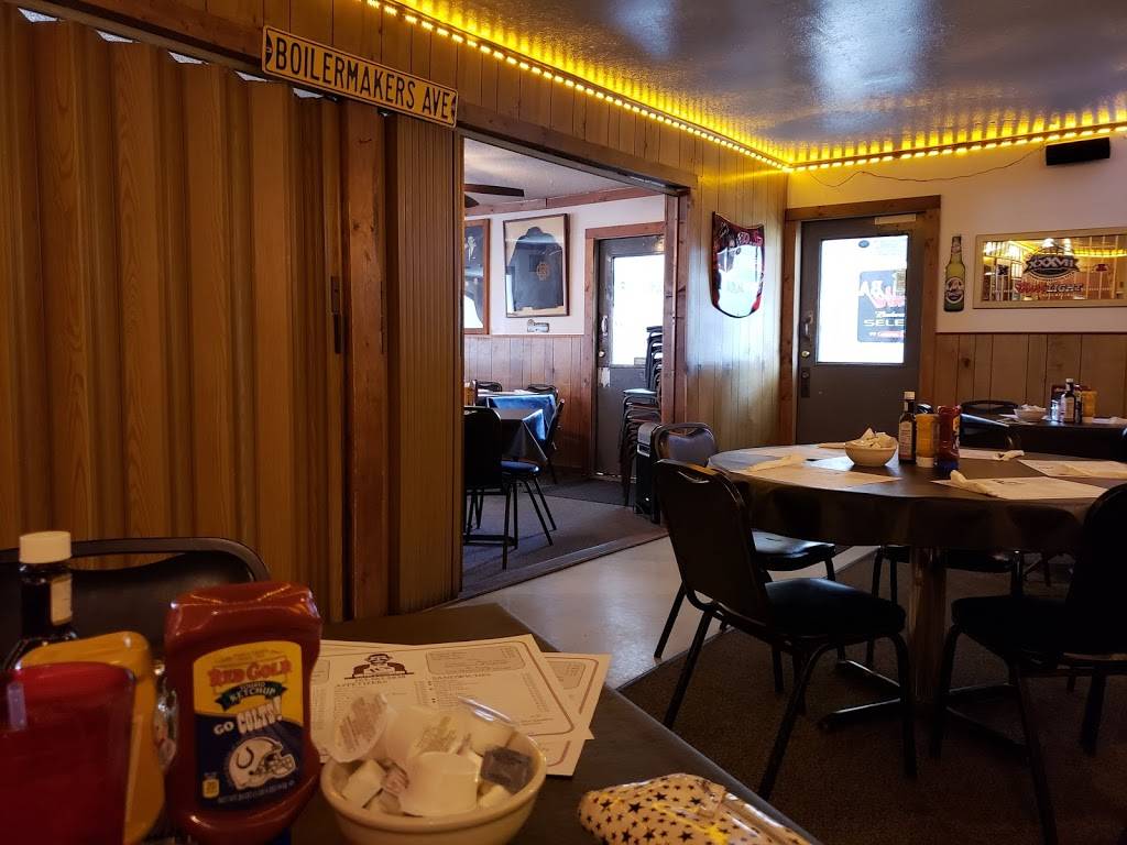 T Cs Restaurant & Tavern | restaurant | 109 N Railroad St, Battle Ground, IN 47920, USA | 7655672838 OR +1 765-567-2838