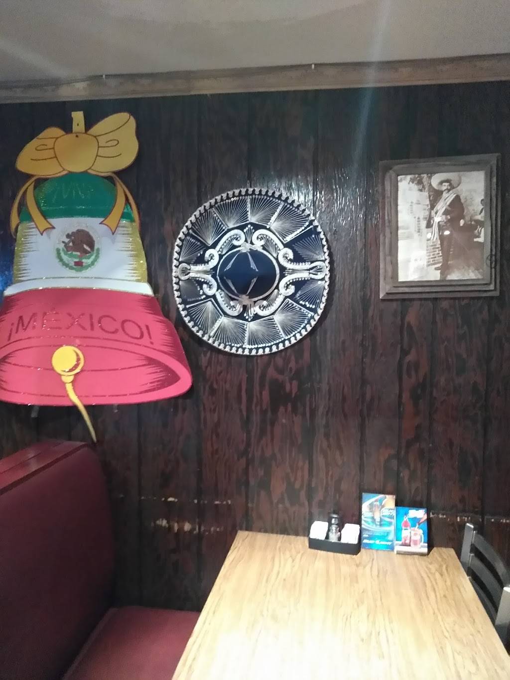 Fajardos Café LLC | restaurant | 6706 N 58th Dr, Glendale, AZ 85301, USA | 6239377757 OR +1 623-937-7757