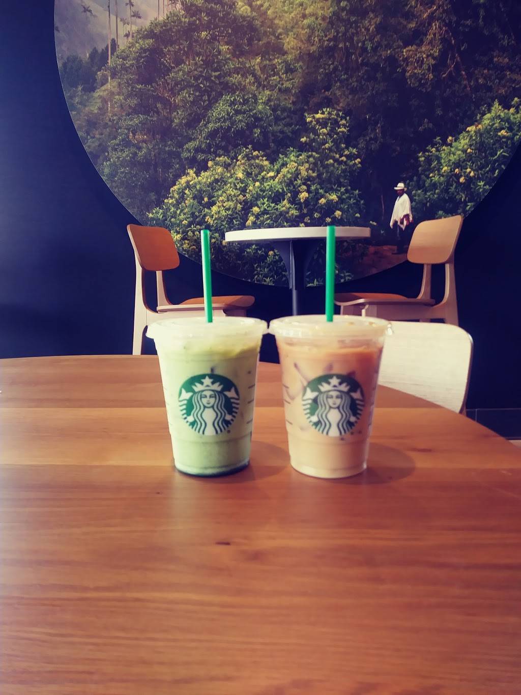 Starbucks | cafe | 1337 N Westwood Blvd, Poplar Bluff, MO 63901, USA | 5737270034 OR +1 573-727-0034