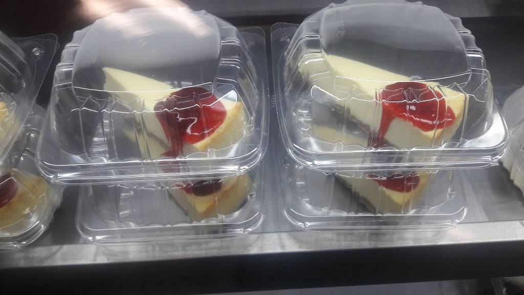 CFC - Crown Fried Chicken | restaurant | 1570 Acushnet Ave, New Bedford, MA 02746, USA | 5089993000 OR +1 508-999-3000