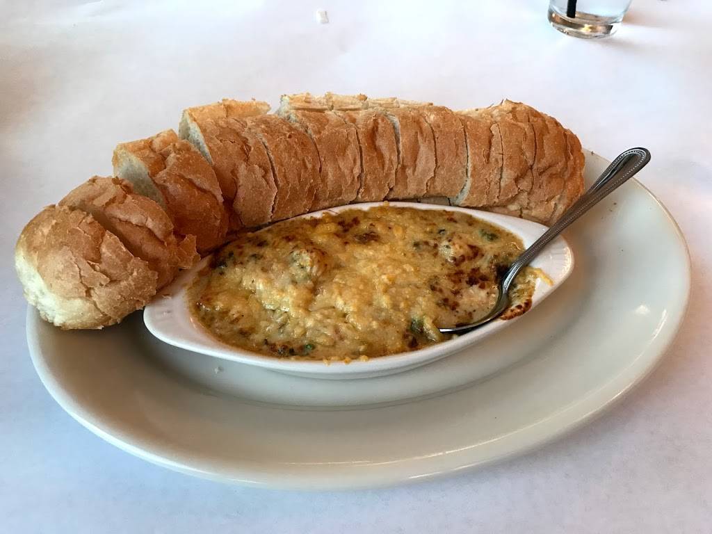 DJs Grille | restaurant | 21060 LA-20, Vacherie, LA 70090, USA | 2252657600 OR +1 225-265-7600