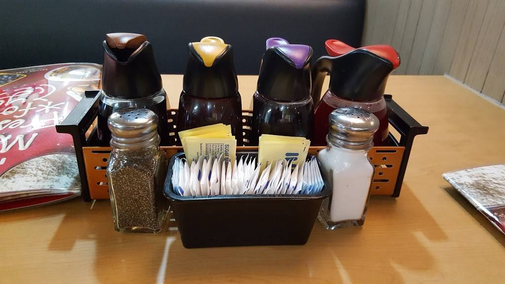 IHOP | restaurant | 6300 Santa Fe Ave, Huntington Park, CA 90255, USA | 3235840234 OR +1 323-584-0234