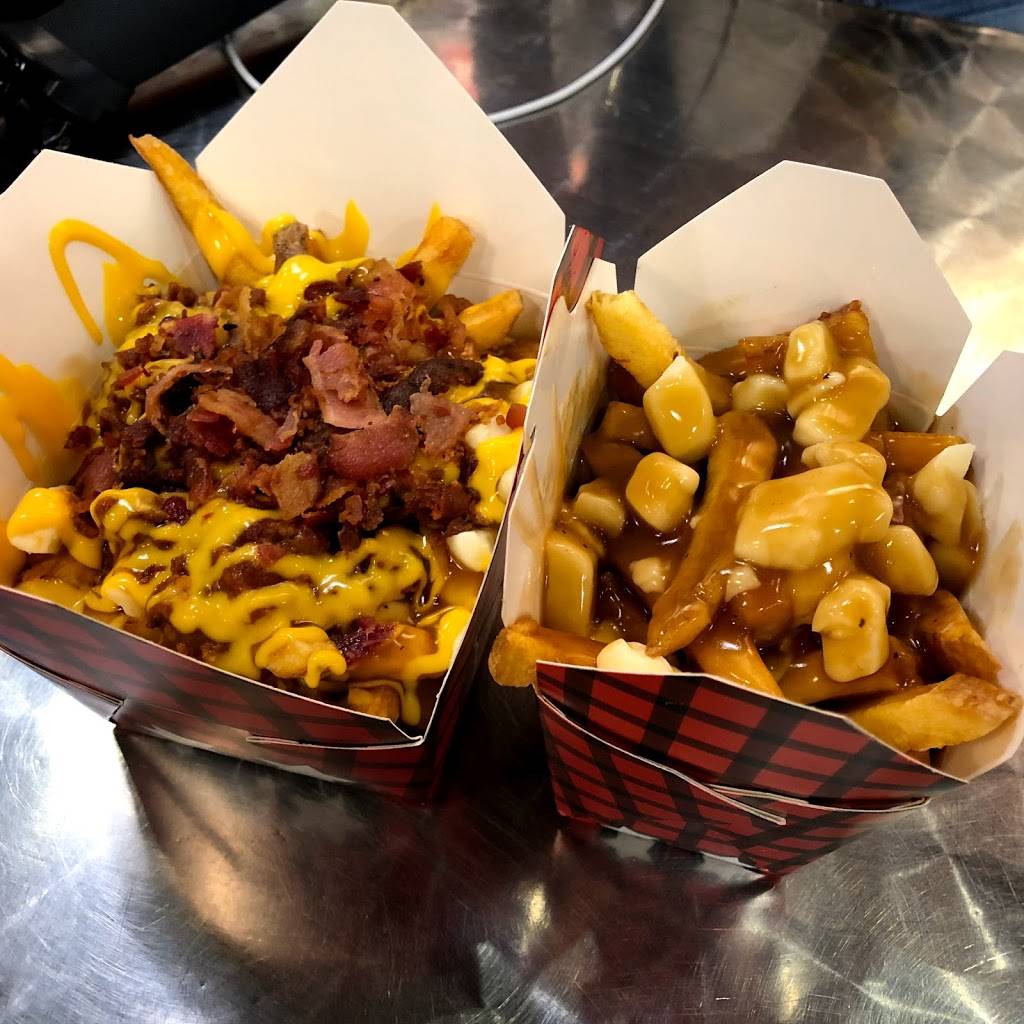 Smokes Poutinerie | restaurant | 116 Atlantic Ave, Toronto, ON M6K 1X9, Canada | 6477482873 OR +1 647-748-2873