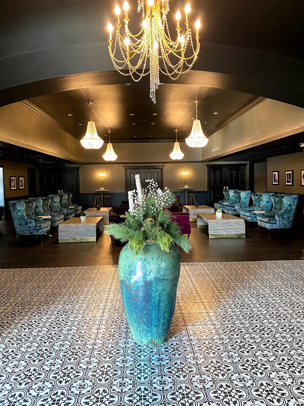 The Highlander Hotel | restaurant | 2525 Highlander Pl, Iowa City, IA 52245, USA | 3193542000 OR +1 319-354-2000