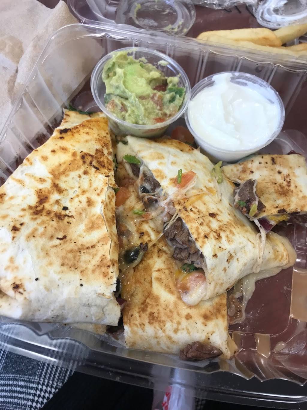 El Toro mexican grill | restaurant | 69 New St, New York, NY 10004, USA | 2123633900 OR +1 212-363-3900