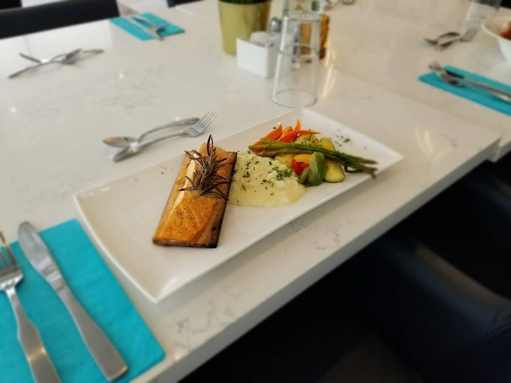 Bistro Le District | restaurant | 55 Impasse Lady-Colborne B, Gatineau, QC J9H 1Z2, Canada | 8195570505 OR +1 819-557-0505