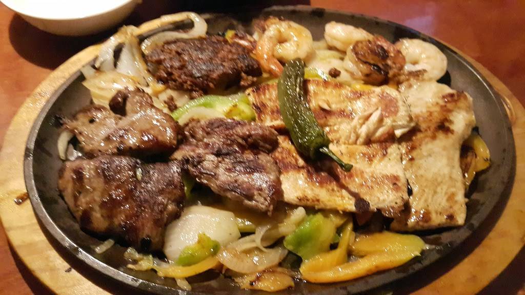 La Huerta Mexican Restaurant | restaurant | 2356 N College Ave, Fayetteville, AR 72703, USA | 4795217990 OR +1 479-521-7990