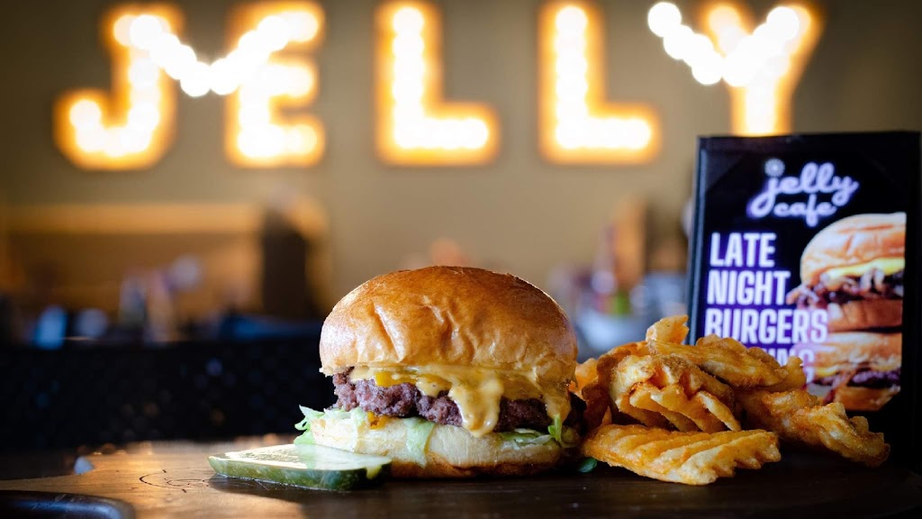 Lucky Burgers | restaurant | 795 W Dundee Rd, Palatine, IL 60067, USA | 8474964077 OR +1 847-496-4077