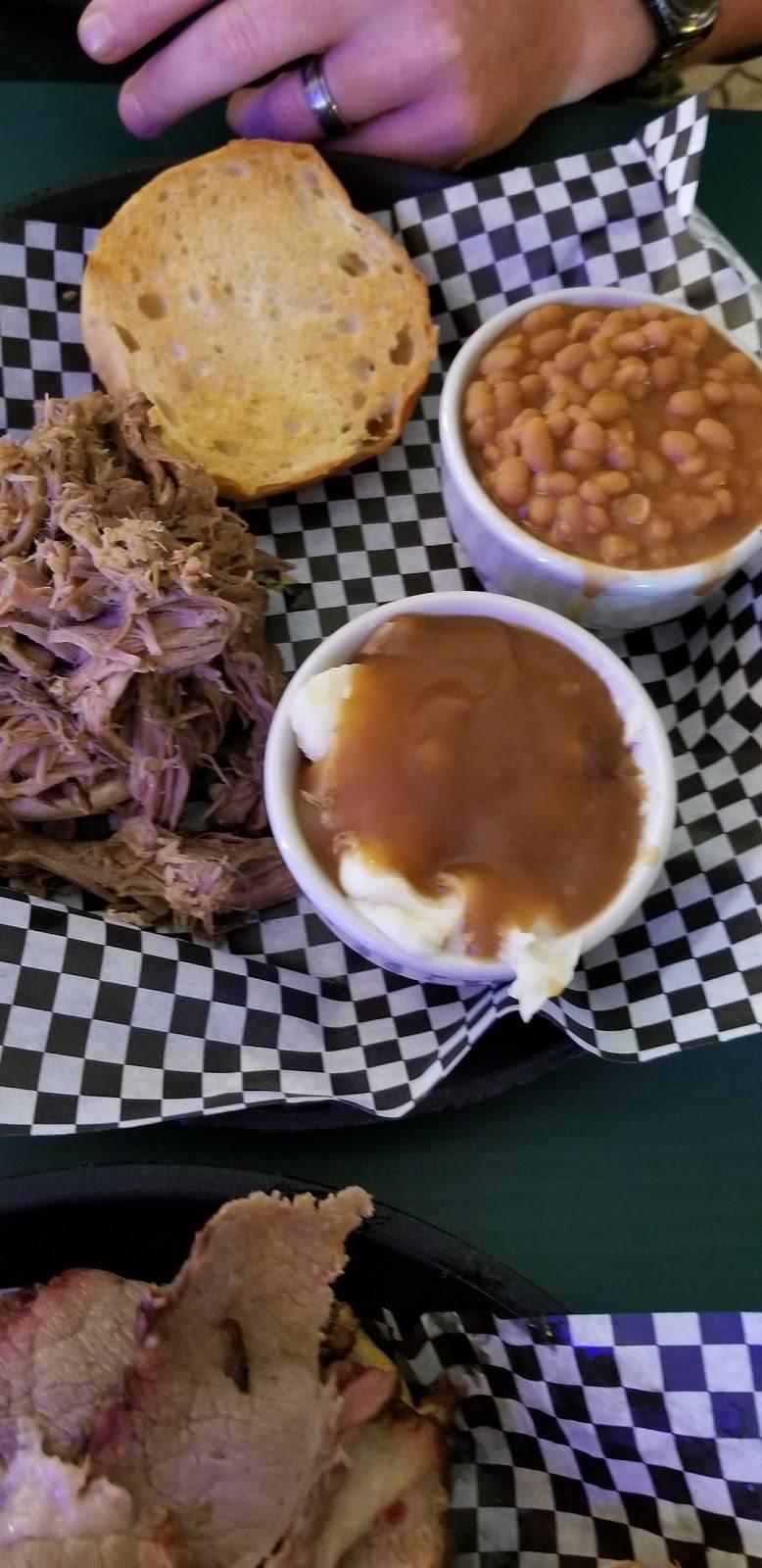 Jones-Eez Bar-B-Que | restaurant | 551 W Kennedy Rd, Braidwood, IL 60408, USA | 8154580995 OR +1 815-458-0995