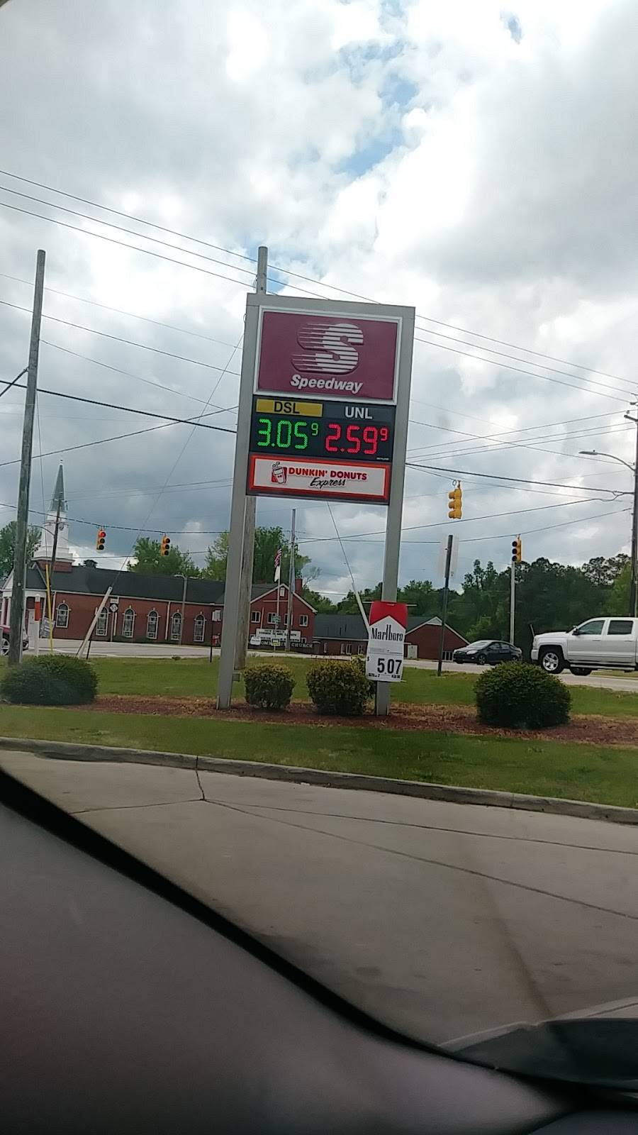 Dunkin | bakery | 338 N McKinley St, Coats, NC 27521, USA | 9108917051 OR +1 910-891-7051