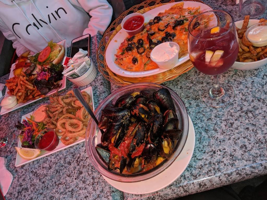 Impressions Cafe Restaurant | restaurant | 895 Rue Saint François Xavier, Terrebonne, QC J6W 1H1, Canada | 4504924774 OR +1 450-492-4774