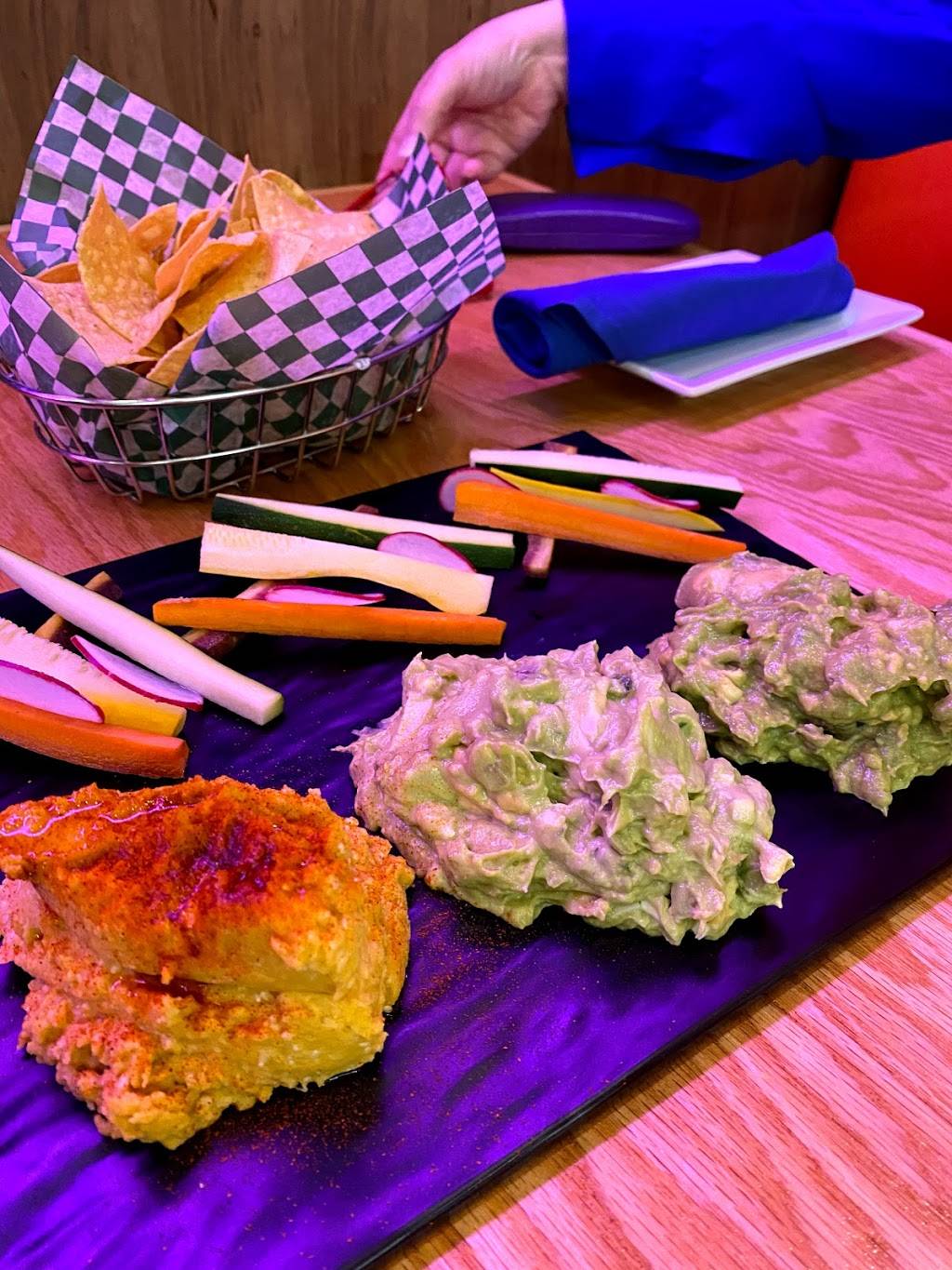 AvoEatery at Trinity Groves featuring Avocados From Mexico | restaurant | 3011 Gulden Ln Suite 116, Dallas, TX 75212, USA | 4694367231 OR +1 469-436-7231