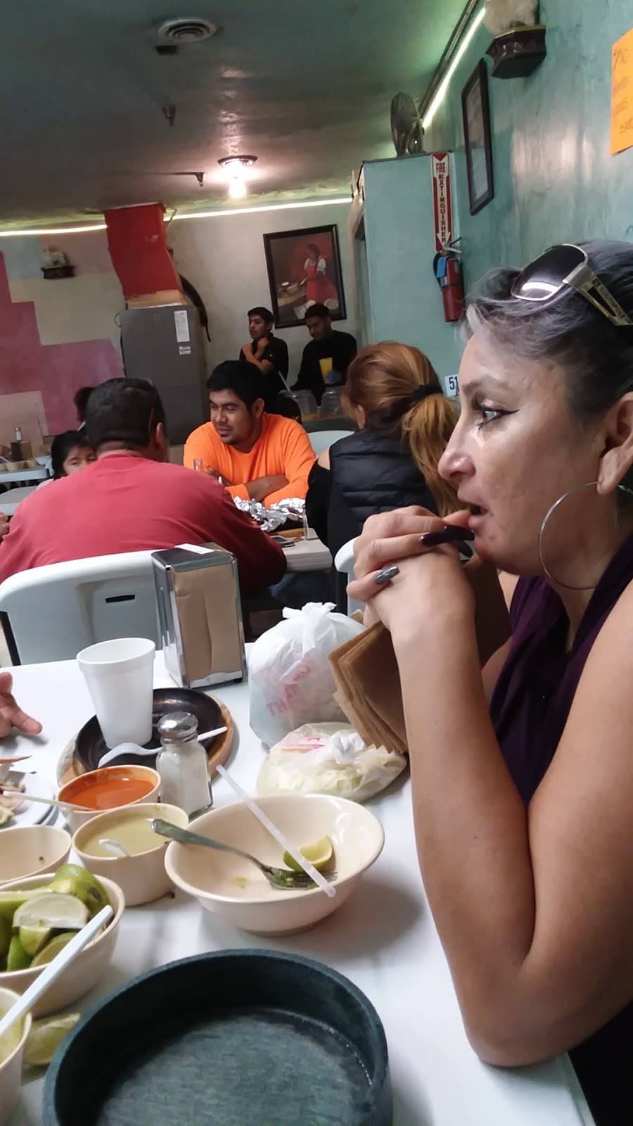 Barbacoa estilo Toluca | restaurant | 2609 S Hill St, Los Angeles, CA 90007, USA | 2132483068 OR +1 213-248-3068