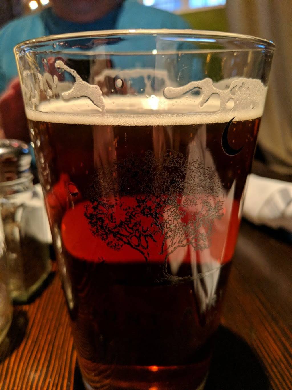 Mount Airy Tap Room | restaurant | 300 W Mt Pleasant Ave, Philadelphia, PA 19119, USA | 2677666668 OR +1 267-766-6668