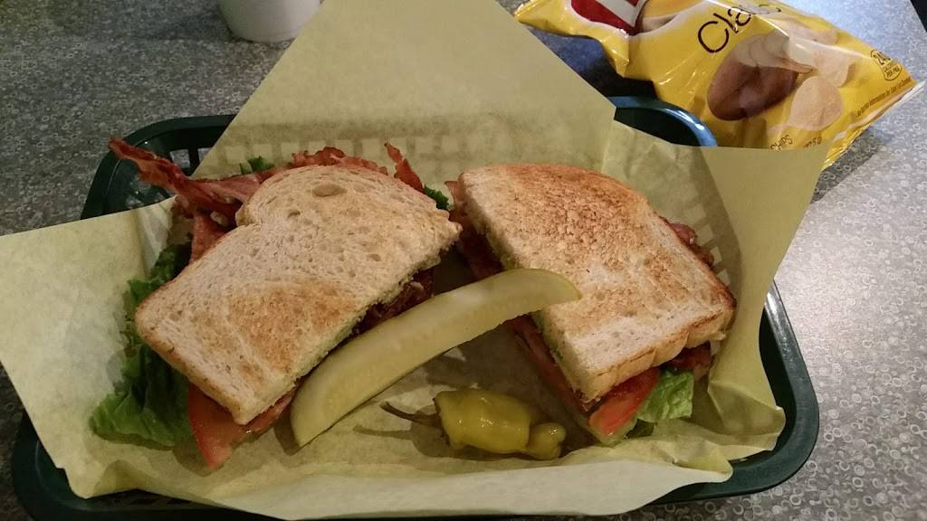 Eric’s Sandwich Shop | restaurant | 340 N Andreasen Dr, Escondido, CA 92029, USA | 7607473537 OR +1 760-747-3537