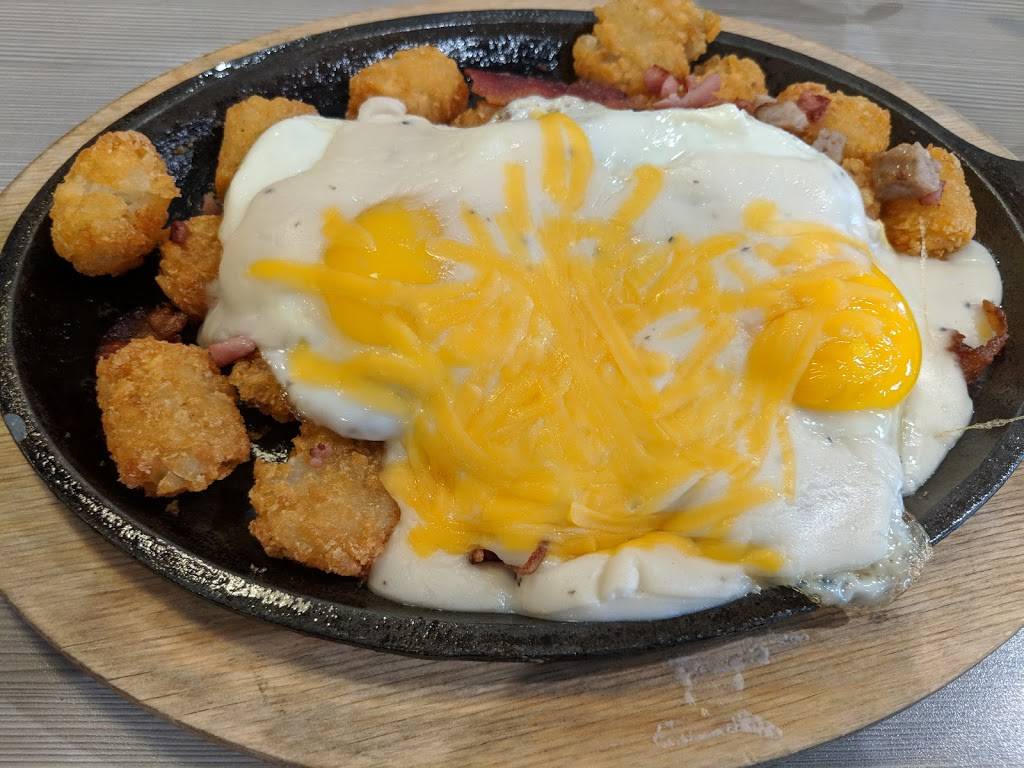 Perkins Restaurant & Bakery | restaurant | 819 1st Ave, Coralville, IA 52241, USA | 3193511260 OR +1 319-351-1260