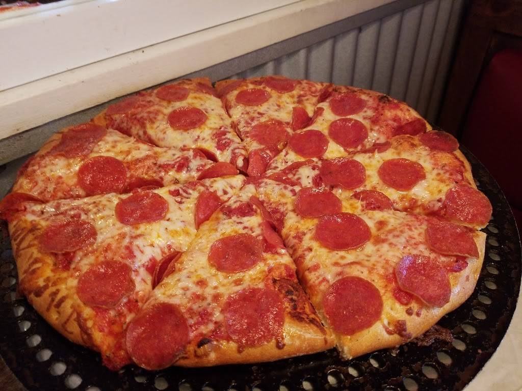 Pizza Barn | restaurant | 11 Plaza Loop, Edgewood, NM 87015, USA | 5052862700 OR +1 505-286-2700