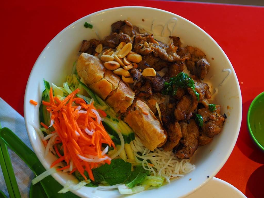 Pho Tai Bac | restaurant | 9555 Yonge St #14, Richmond Hill, ON L4C 9M5, Canada | 9052377228 OR +1 905-237-7228