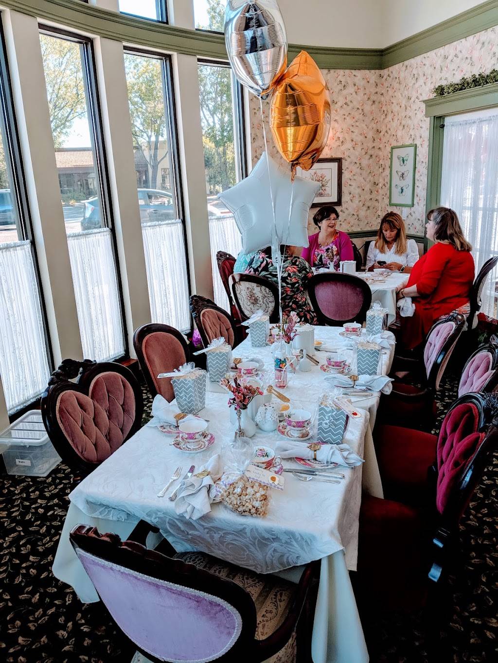 Lisas Tea Treasures | restaurant | 2305 S Winchester Blvd #110, Campbell, CA 95008, USA | 4083717377 OR +1 408-371-7377