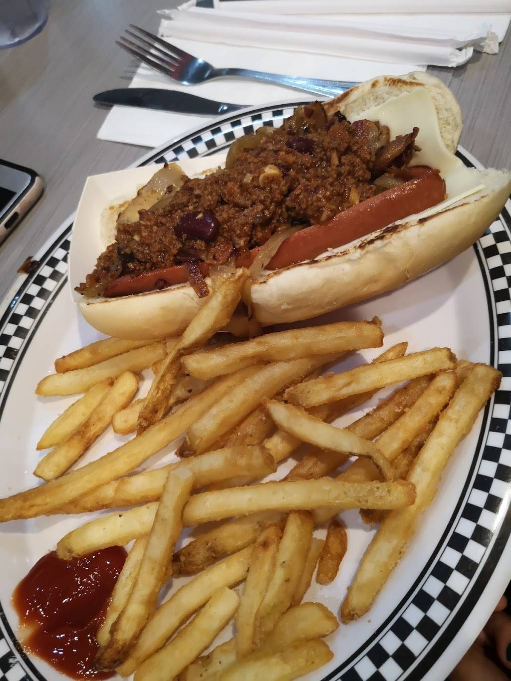 Bronxville Diner | restaurant | 112 Kraft Ave, Bronxville, NY 10708, USA | 9147791777 OR +1 914-779-1777