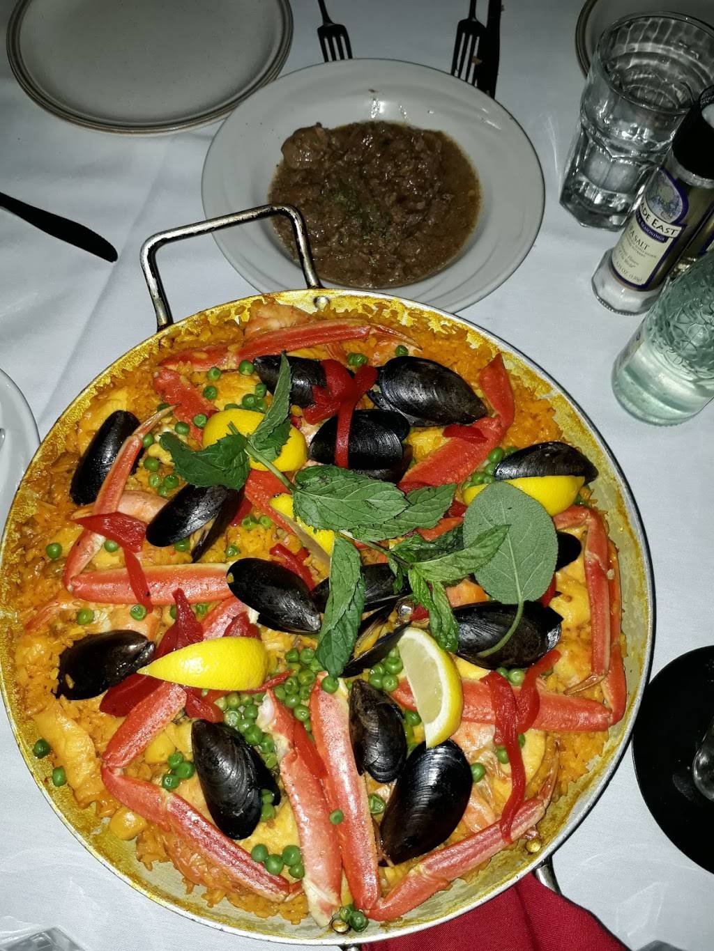 Don Quijote | restaurant | 119 E Lincolnway, Valparaiso, IN 46383, USA | 2194627976 OR +1 219-462-7976