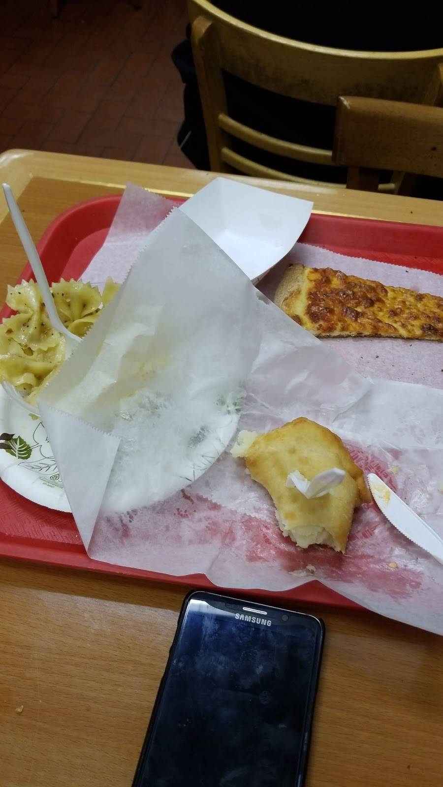 Green & Ackermans Restaurant & Pizza | restaurant | 216 Ross St, Brooklyn, NY 11211, USA | 7183842540 OR +1 718-384-2540