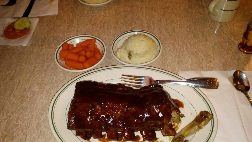 Rolling Meadows Restaurant | restaurant | 947 S Rolling Meadows Dr, Fond du Lac, WI 54937, USA | 9209229140 OR +1 920-922-9140