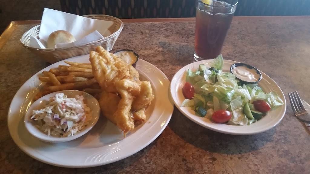 Moes On Ten | restaurant | 39455 W 10 Mile Rd, Novi, MI 48375, USA | 2484789742 OR +1 248-478-9742