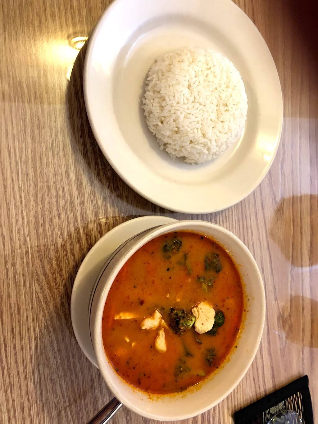 Thai Wijit Restaurant | meal takeaway | 1233 28th St SW, Wyoming, MI 49509, USA | 6167066848 OR +1 616-706-6848