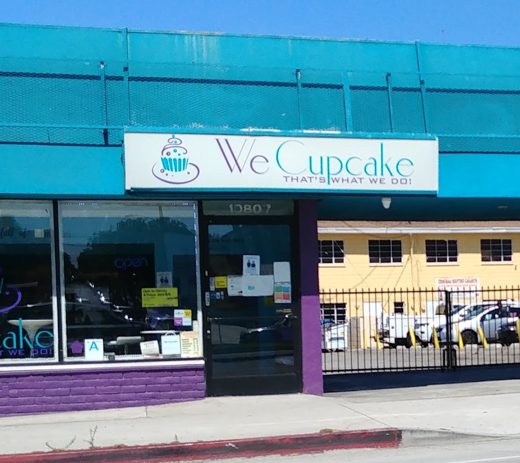 We Cupcake | bakery | 10807 Crenshaw Blvd, Inglewood, CA 90303, USA | 4242613080 OR +1 424-261-3080