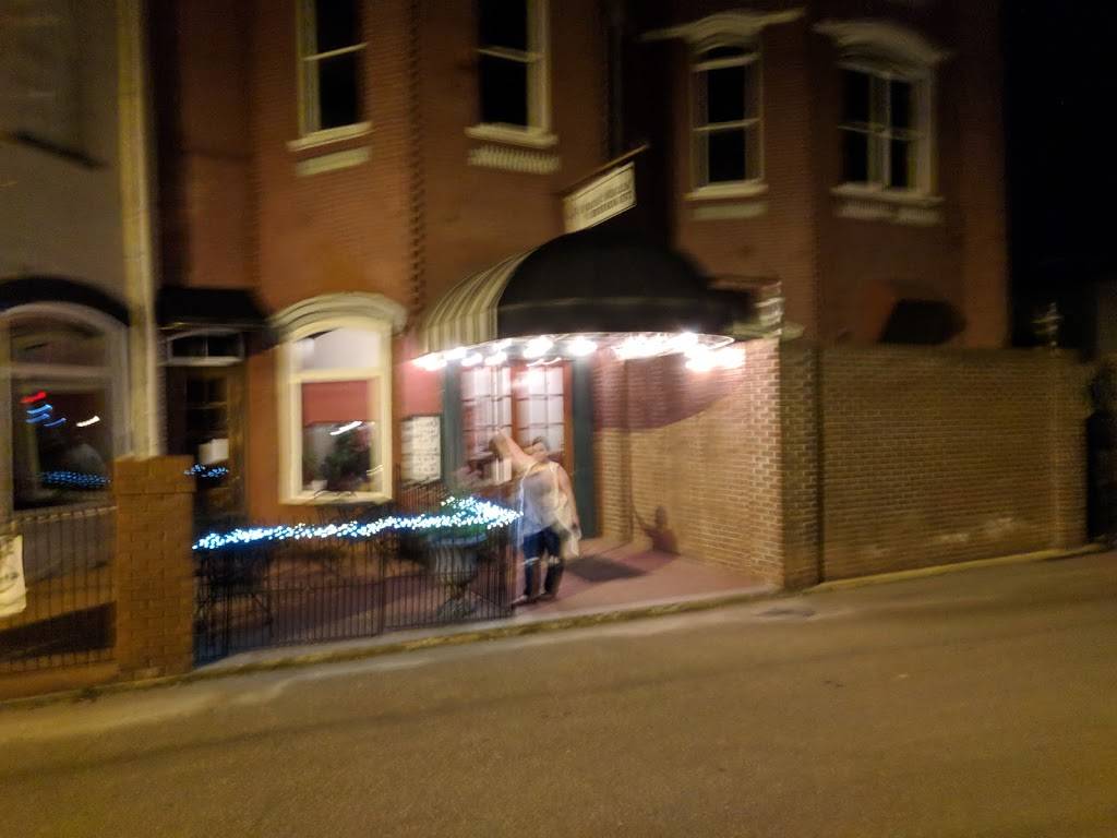 Opera House Restaurant | restaurant | 142 S Lindell St, Martin, TN 38237, USA | 7315878000 OR +1 731-587-8000