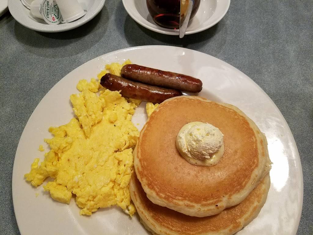 Genes Place To Dine | restaurant | 3730 Rocky River Dr, Cleveland, OH 44111, USA | 2162521741 OR +1 216-252-1741