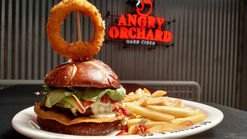 D.S. Tequila Company | night club | 3352 N Halsted St, Chicago, IL 60657, USA | 7736979127 OR +1 773-697-9127