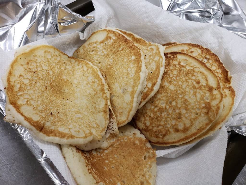 Yardarm Riverfront Bar & Grill | restaurant | 1201 Shiras Ave Ext, Dubuque, IA 52001, USA | 5635823653 OR +1 563-582-3653