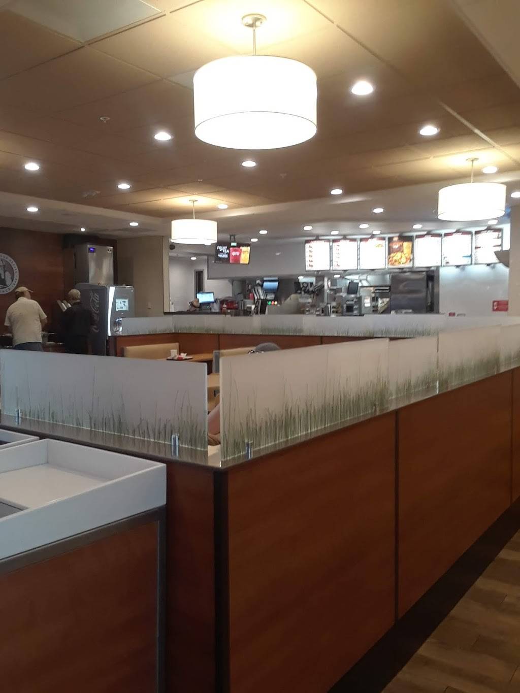 Wendys | restaurant | 1801 Lincoln Way E, Massillon, OH 44646, USA | 3308332645 OR +1 330-833-2645