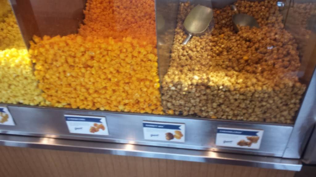 Garrett Popcorn Shops | meal takeaway | Terminal B, 2141 South International Pkwy b27, DFW Airport, TX 75261, USA | 8884767267 OR +1 888-476-7267