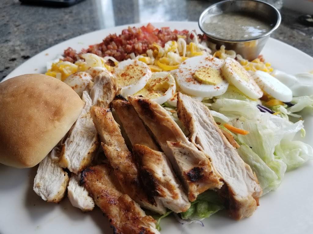 Lewis & Clarks Restaurant | restaurant | 217 S Main St, St Charles, MO 63301, USA | 6369473334 OR +1 636-947-3334