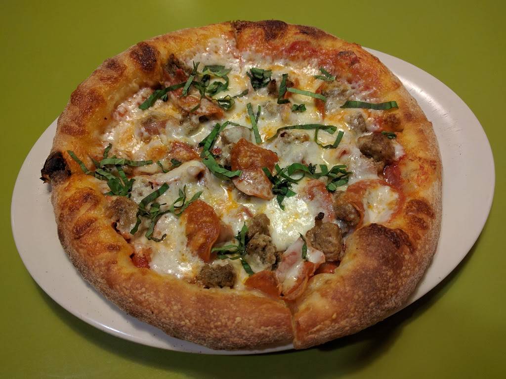 Flippers Pizzeria | meal delivery | 120 N 4th St, Lake Mary, FL 32746, USA | 4078782828 OR +1 407-878-2828