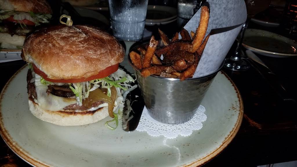 Barnabys Public House | restaurant | 385 Westminster St, Providence, RI 02903, USA | 4014556857 OR +1 401-455-6857