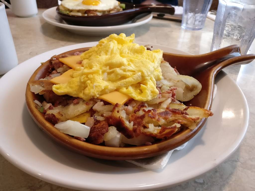 Alexanders Restaurant | restaurant | 6725 W Pershing Rd, Stickney, IL 60402, USA | 7087886000 OR +1 708-788-6000