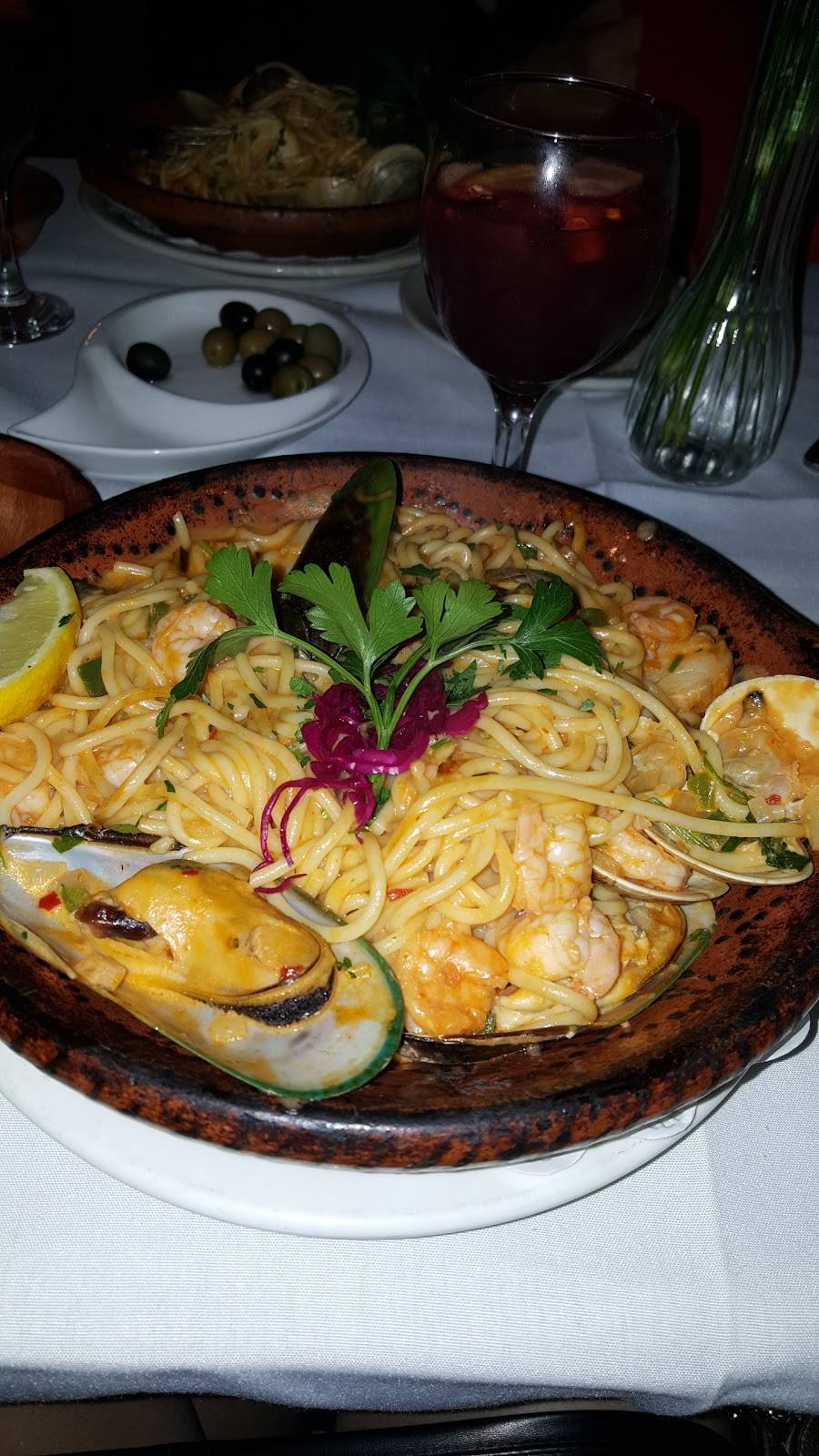 Mediterranean 2000 | restaurant | 8026 Bustleton Ave, Philadelphia, PA 19152, USA | 2157422000 OR +1 215-742-2000