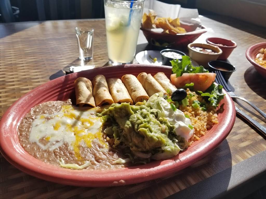 Yolandas Mexican Cafe | restaurant | 1601 S Victoria Ave, Oxnard, CA 93035, USA | 8059851340 OR +1 805-985-1340