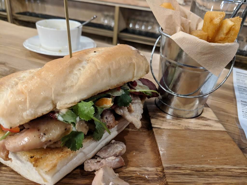 Wooden Bear Brewing | restaurant | 157 Holiday Pl, Franklin, IN 46131, USA | 3174946149 OR +1 317-494-6149