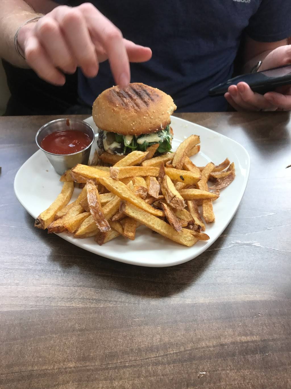 The Real Cafe | restaurant | 2851 W Edmond Rd, Edmond, OK 73012, USA | 4055135419 OR +1 405-513-5419