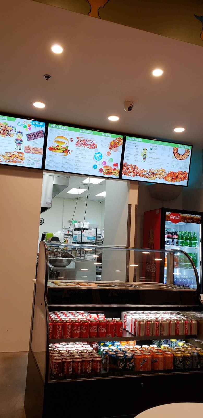 OG Wingz | restaurant | 1360 E Colorado St, Glendale, CA 91205, USA | 8183224815 OR +1 818-322-4815