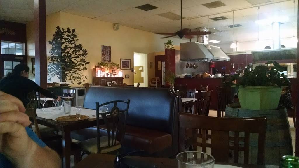 Ironwood American Bistro | restaurant | 203 Main St, Suisun City, CA 94585, USA | 7077594297 OR +1 707-759-4297