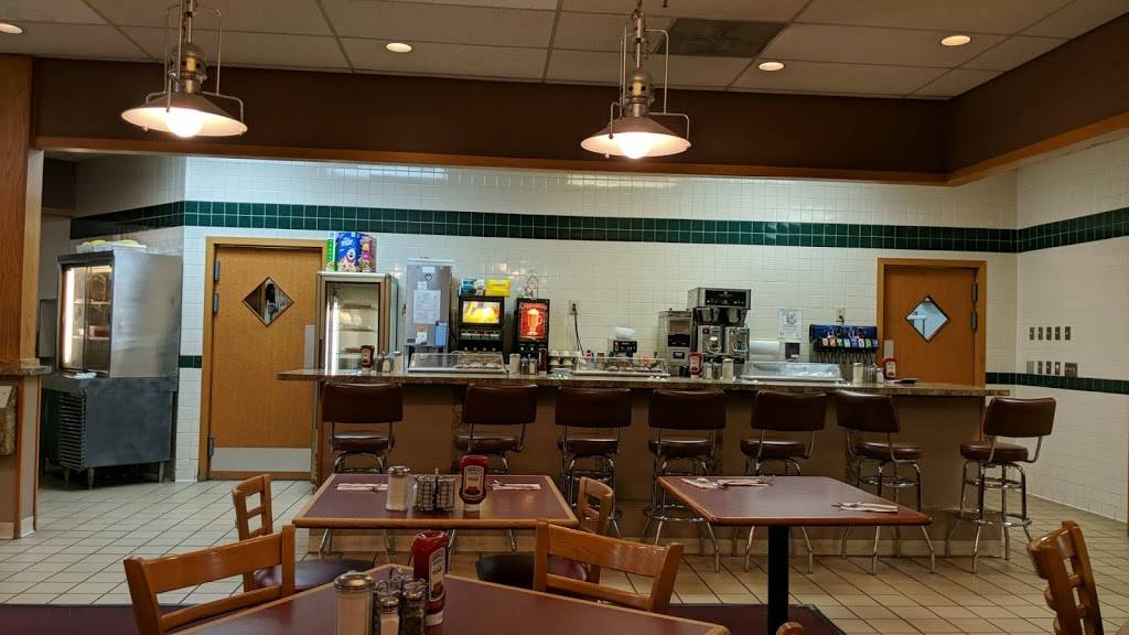 Holiday City Diner | restaurant | 621 Mule Rd, Toms River, NJ 08757, USA | 7322444778 OR +1 732-244-4778