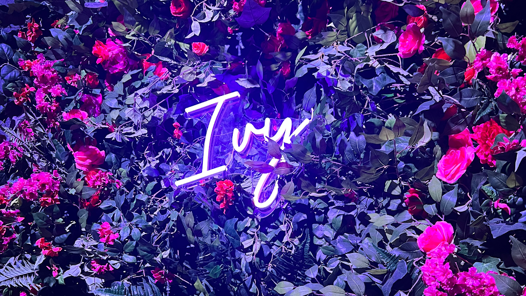 Ivy By The Lake | restaurant | 46110 Lake Center Plaza, Sterling, VA 20165, USA | 5715264626 OR +1 571-526-4626